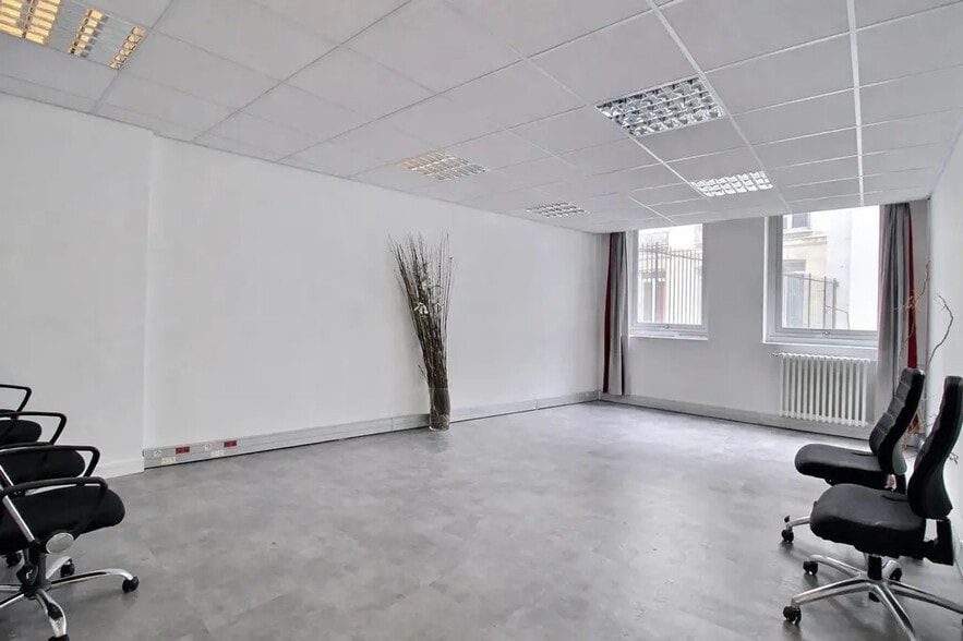 20 Rue Croix Des Petits Champs, Paris à vendre - Photo intérieure – Image 3 sur 5