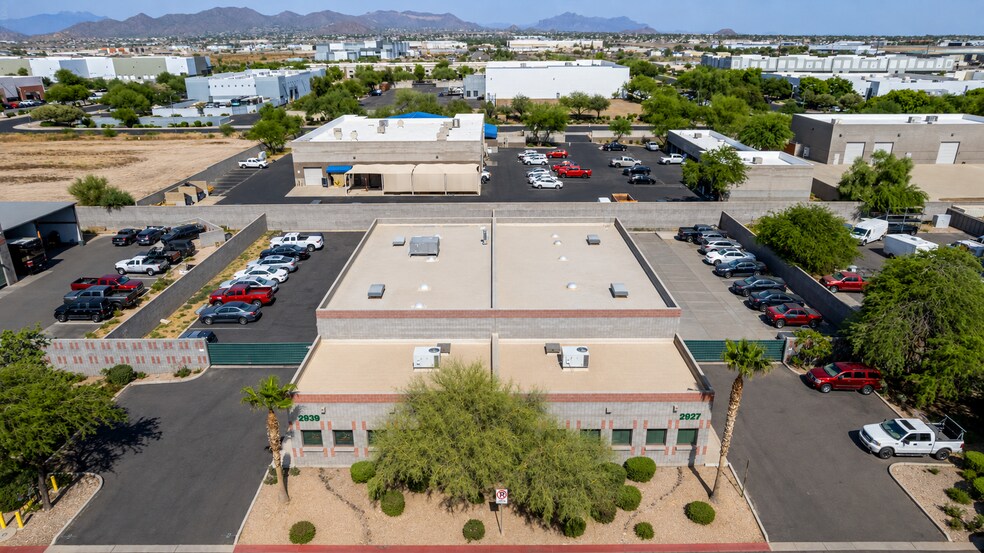 2927 - 2939 N. Norfolk, Mesa AZ 85215 portefeuille de 2 biens à vendre sur LoopNet.fr - Photo de l’immeuble – Image 2 sur 11