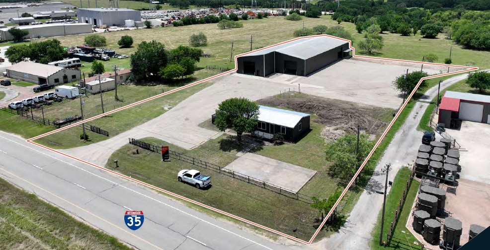 4528 S Interstate 35, Alvarado, TX à louer Photo intérieure– Image 1 sur 8