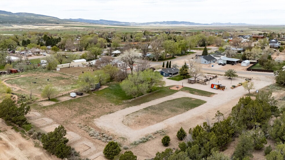 76 N 300 E, Kanarraville, UT à vendre - Autre – Image 2 sur 89