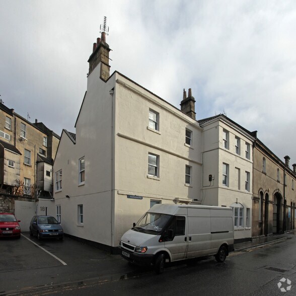 18 Monmouth Pl, Bath à louer - Photo de l’immeuble – Image 3 sur 5