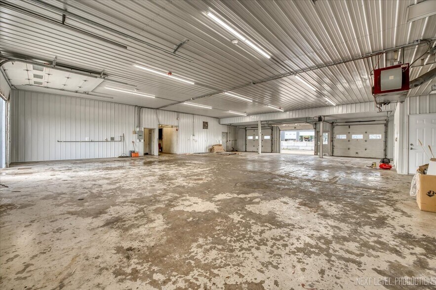 2690 E Church St, Sandwich, IL à louer - Photo de l’immeuble – Image 2 sur 14