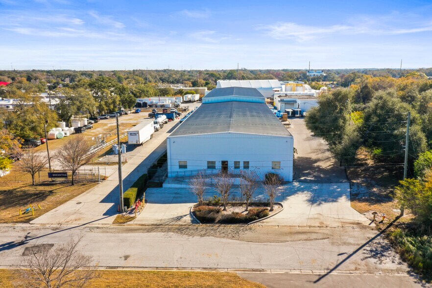 1555 Sunshine Dr, Clearwater, FL à vendre - Photo de l’immeuble – Image 3 sur 90