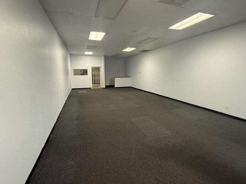 110-180 Mountain Ave, Upland, CA à louer - Photo de l’immeuble – Image 2 sur 9