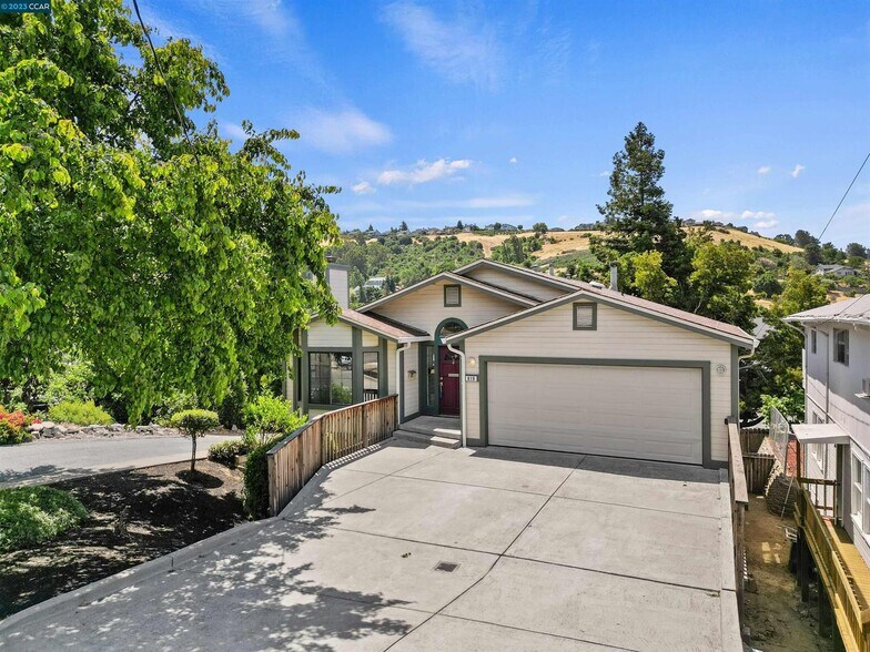 619 Edwards St, Crockett, CA à vendre - Photo de l’immeuble – Image 2 sur 41