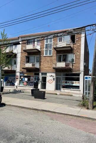 Plus de détails pour 4351-4355 Rue De Charleroi, Montréal, QC - Logement à vendre