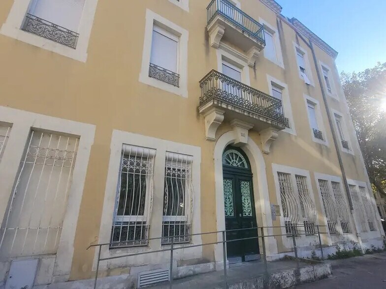 Local d'activités dans Alès à vendre - Photo de l’immeuble – Image 1 sur 12