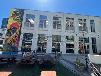 Plus de détails pour 938 NW 14th Ave, Portland, OR - Local commercial à louer