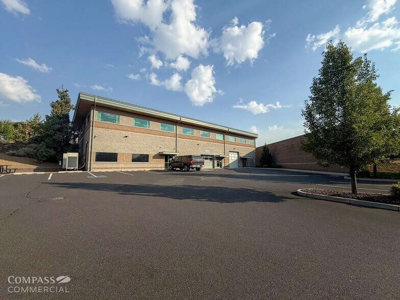 20706 High Desert Ln, Bend, OR à louer - Photo de l’immeuble – Image 2 sur 2