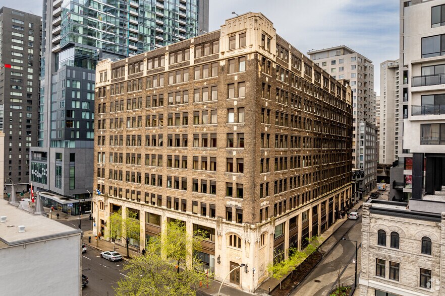 2050 Rue de Bleury, Montréal, QC à louer - Photo de l’immeuble – Image 1 sur 20