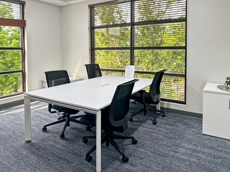 1040 Monarch St, Lexington, KY à louer - Photo de l’immeuble – Image 3 sur 21