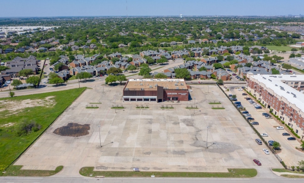 1130 W Trinity Mills Rd, Carrollton, TX à vendre - Aérien – Image 2 sur 81