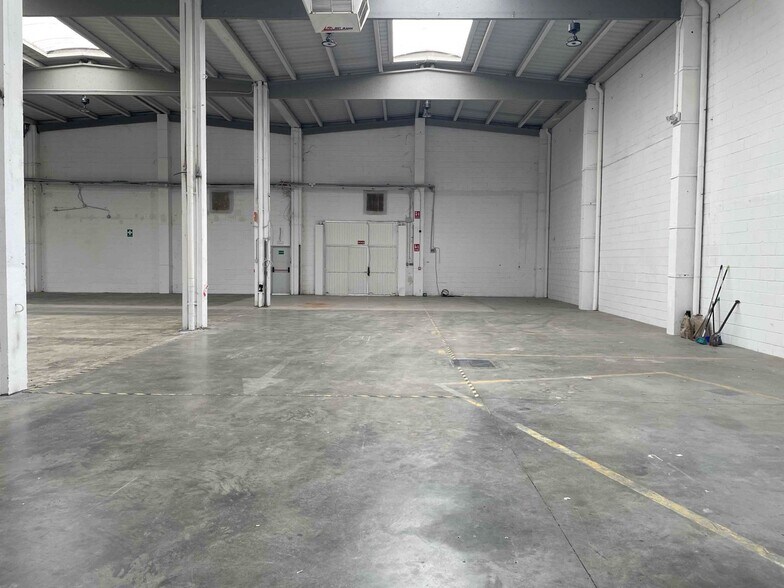 Naves en Torrejón portefeuille de 3 biens à vendre sur LoopNet.fr - Photo de l’immeuble – Image 3 sur 12