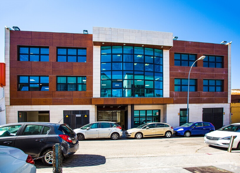 Bureau dans Alcorcón, Madrid à louer - Photo principale – Image 1 sur 5