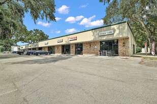 West Oaks Plaza-Retail Strip Center 100% Occ - Commerce