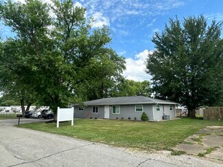 Plus de détails pour 510 Maple Meadows Dr, Arnold, MO - Local commercial à vendre