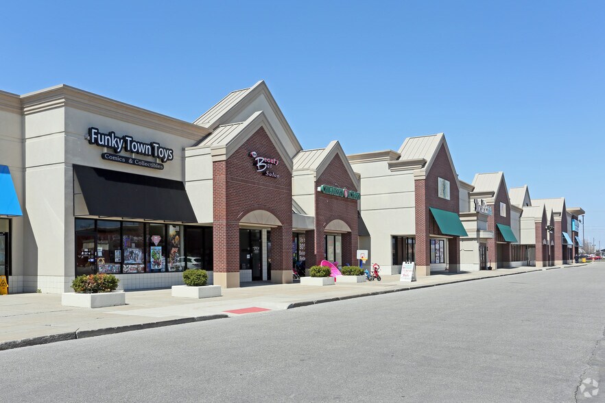 44801-44975 Hayes Rd, Sterling Heights, MI à louer - Photo de l’immeuble – Image 3 sur 6