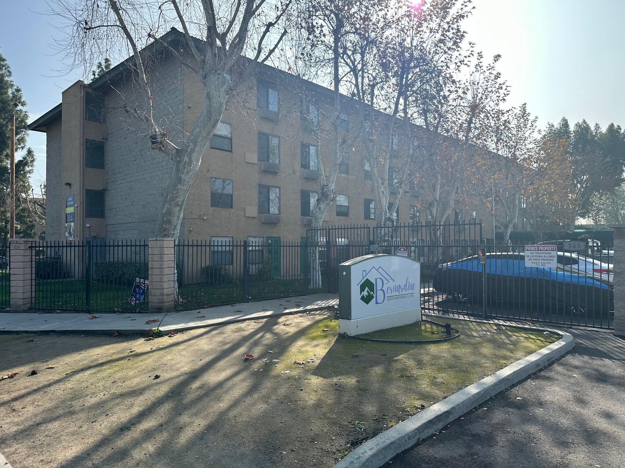 363 E Gilbert St, San Bernardino, CA à vendre Photo principale– Image 1 sur 12