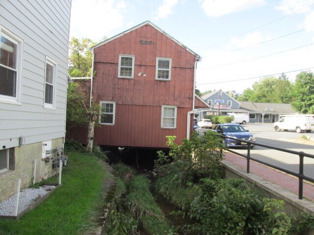 4 Mercer St, Hopewell, NJ à vendre - Photo de l’immeuble – Image 2 sur 4