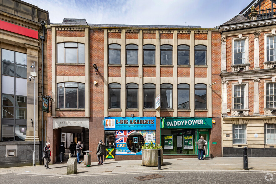 11A Yorkshire St, Rochdale à louer - Photo principale – Image 1 sur 3