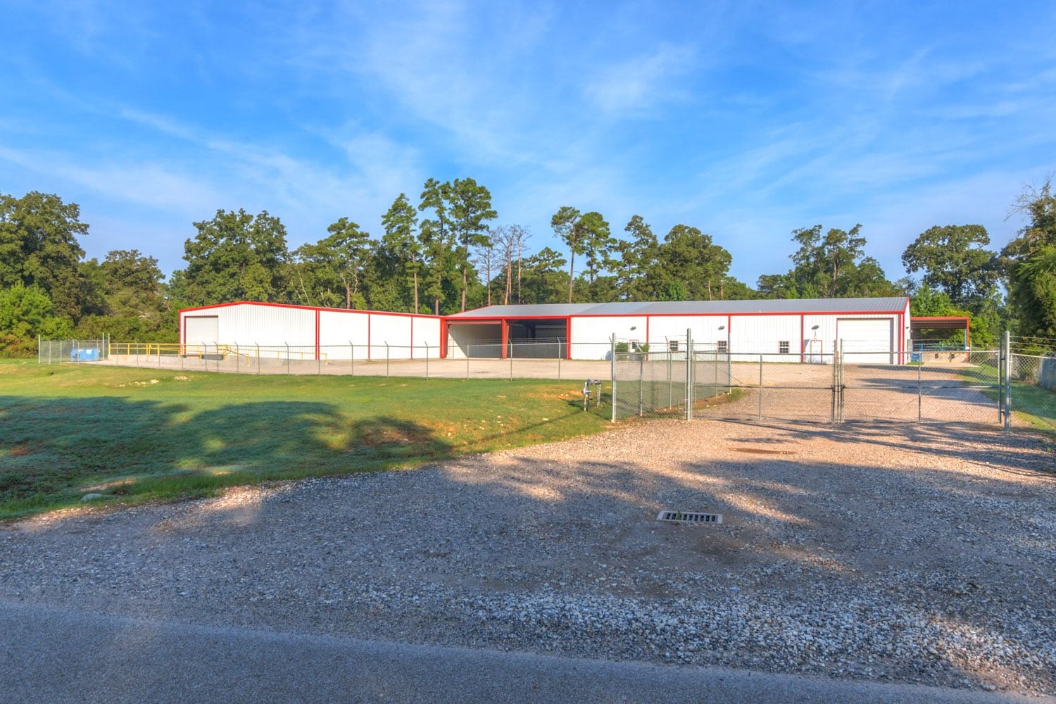 13939 Old Texaco Rd, Conroe, TX à vendre Photo principale– Image 1 sur 64