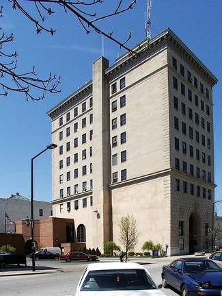 Plus de détails pour 105 Court St, Elyria, OH - Bureau/Local commercial à louer