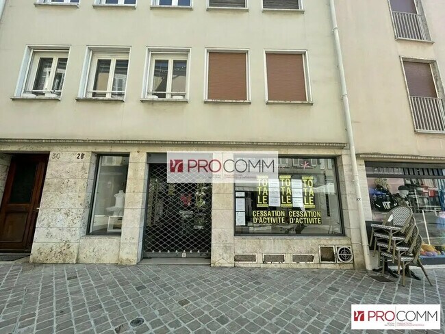 Plus de détails pour Local commercial à louer