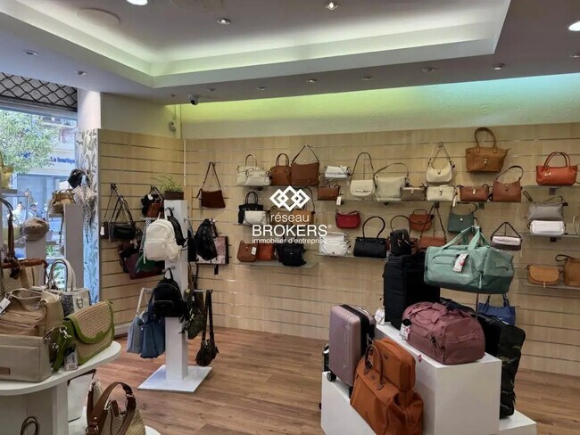 Plus de détails pour 105 Grande Rue, OULLINS-PIERRE-BÉNITE - Local commercial à louer