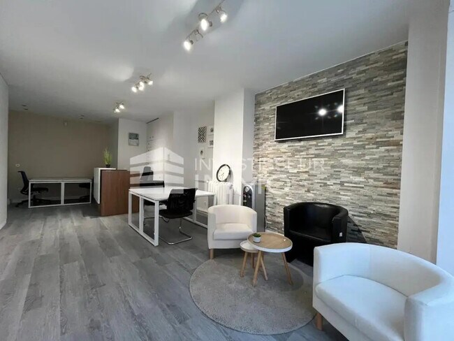 Plus de détails pour Bureau à louer