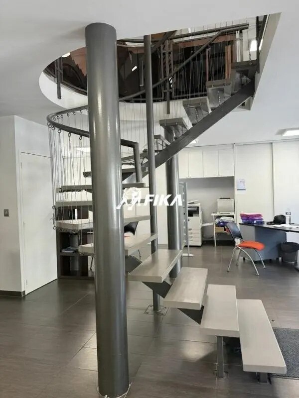 Plus de détails pour Bureau à vendre