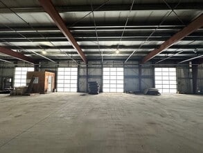 1903 121 Av NE, Edmonton, AB à vendre Photo intérieure– Image 2 sur 8