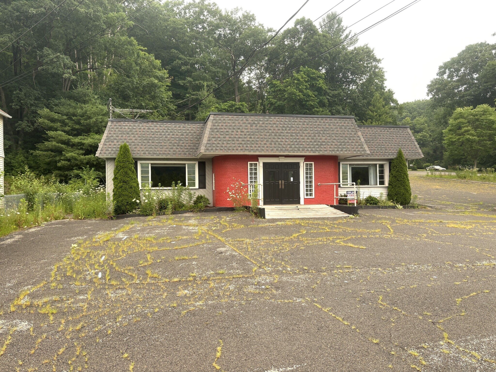 2407 Winsted Rd, Torrington, CT à vendre Photo de l’immeuble– Image 1 sur 5