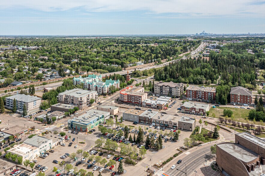 39 St Thomas St, St. Albert, AB à vendre - Aérien – Image 2 sur 6