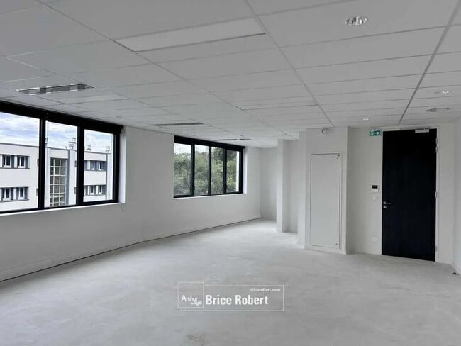 Plus de détails pour Bureau à vendre