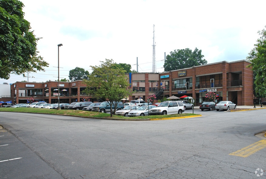 931 Monroe Dr NE, Atlanta, GA à louer - Photo de l’immeuble – Image 2 sur 7