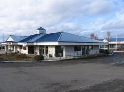 4021 Crater Lake Ave, Medford, OR à louer Photo principale– Image 1 sur 3
