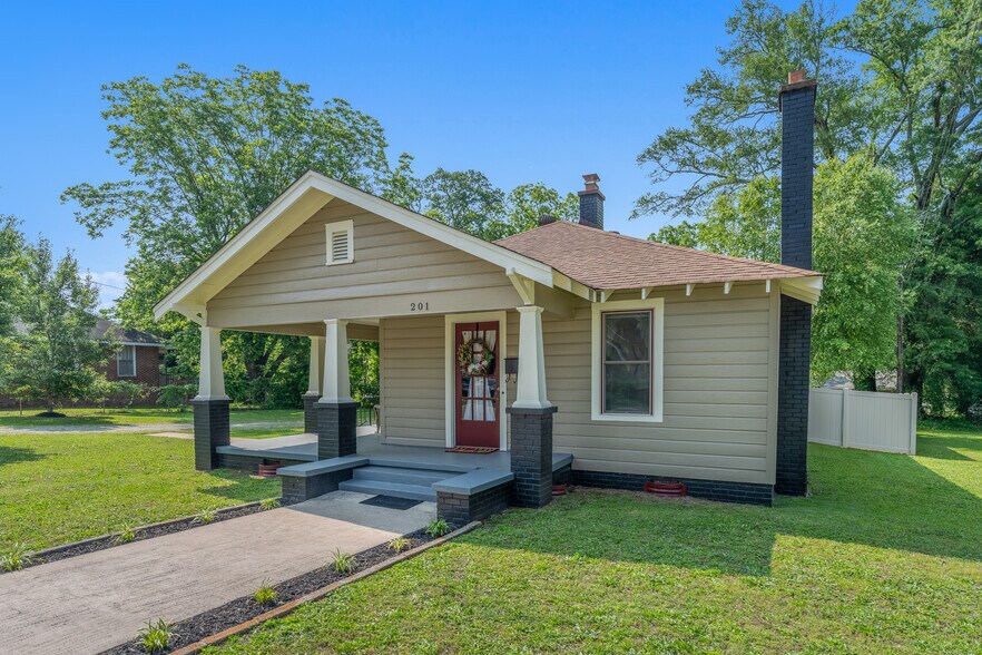 201 W Highland Ave, Anderson, SC à vendre - Photo de l’immeuble – Image 2 sur 21