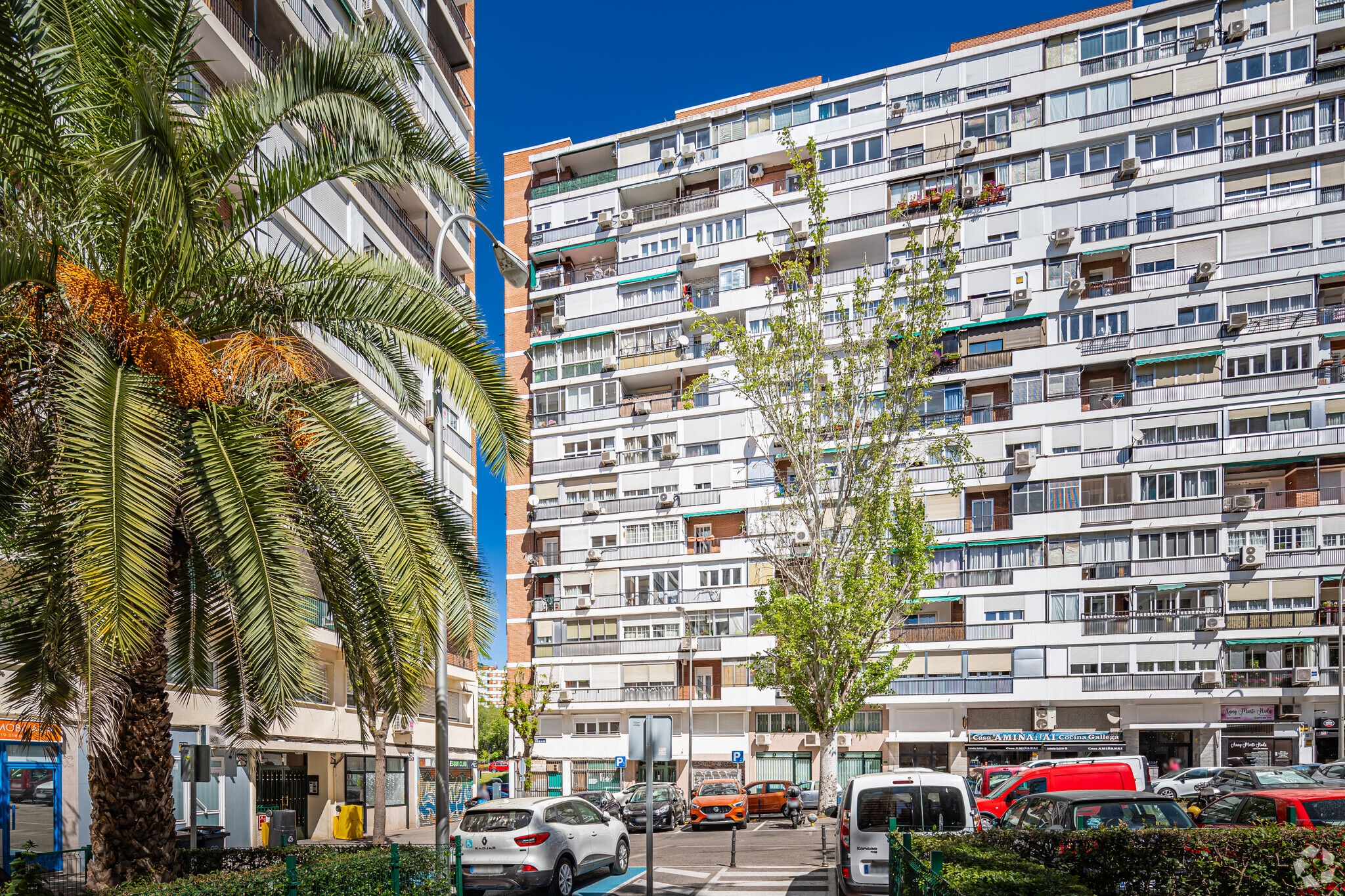 Immeuble residentiel dans Madrid, Madrid à vendre Photo principale– Image 1 sur 3