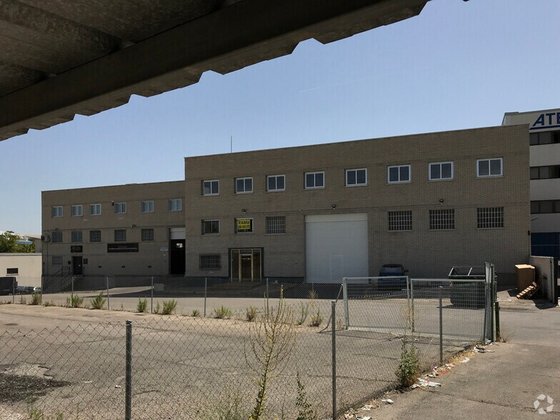 Industriel/Logistique dans Alcobendas, Madrid à louer - Photo de l’immeuble – Image 1 sur 1