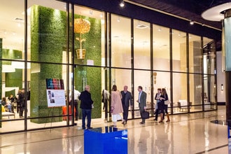 8687 Melrose Ave, West Hollywood, CA à louer Photo intérieure– Image 2 sur 4