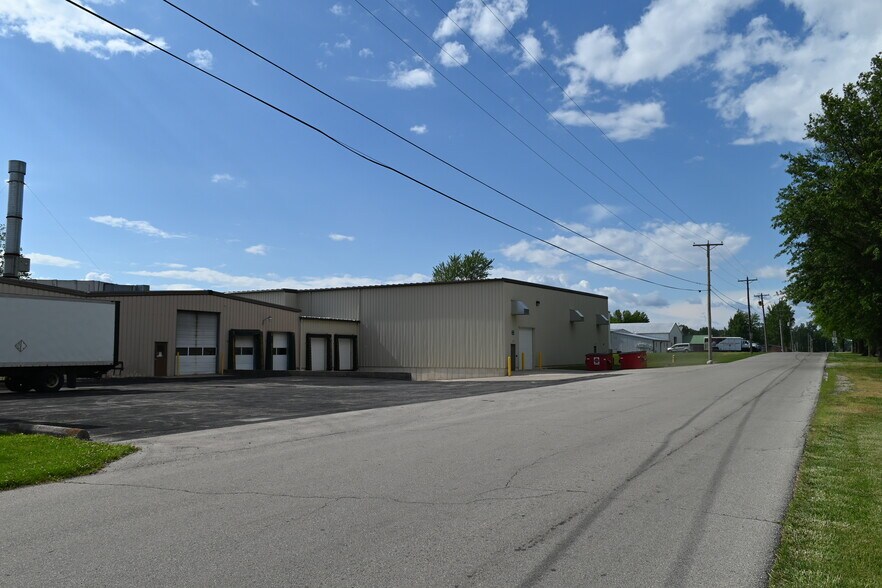 1000 N Morton St, Portland, IN à vendre - Photo de l’immeuble – Image 2 sur 8