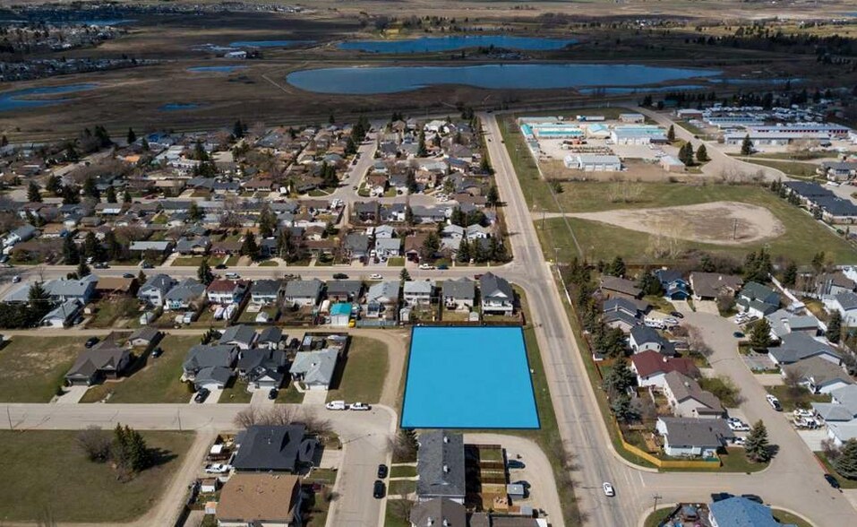 346 Parkview Estate, Strathmore, AB à vendre - Aérien – Image 3 sur 10