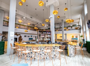 213 Center Ave, Bay City, MI à louer Photo intérieure– Image 1 sur 2