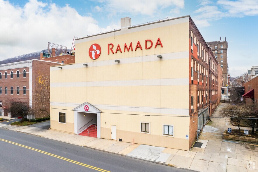 101 S Progress Ave, Pottsville, PA à vendre - Photo principale – Image 2 sur 14