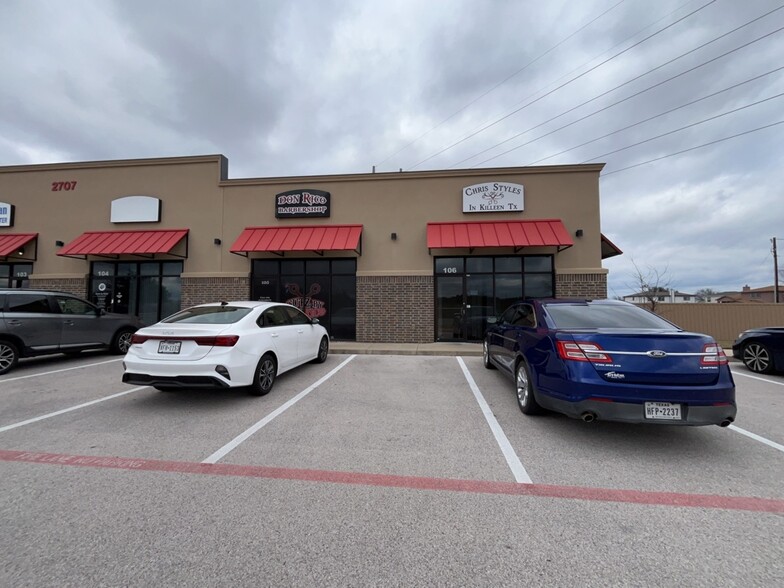 2707 E Stan Schlueter Loop, Killeen, TX à louer - Photo de l’immeuble – Image 2 sur 9