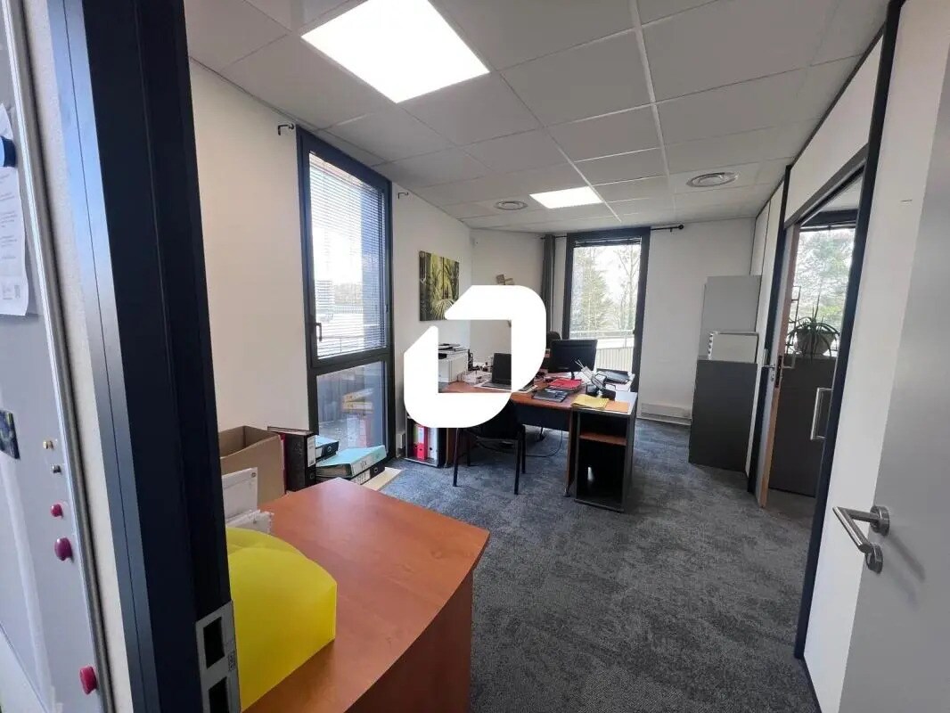 Bureau dans Serris à vendre Photo intérieure– Image 1 sur 4