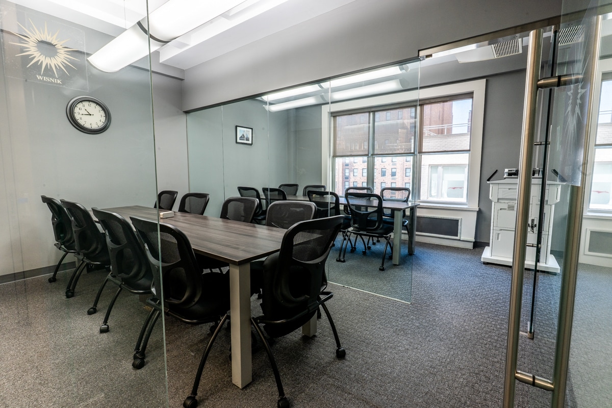 104-110 E 40th St, New York, NY 10016 - Lot 901 -  - Photo intérieure - Image 1 of 20