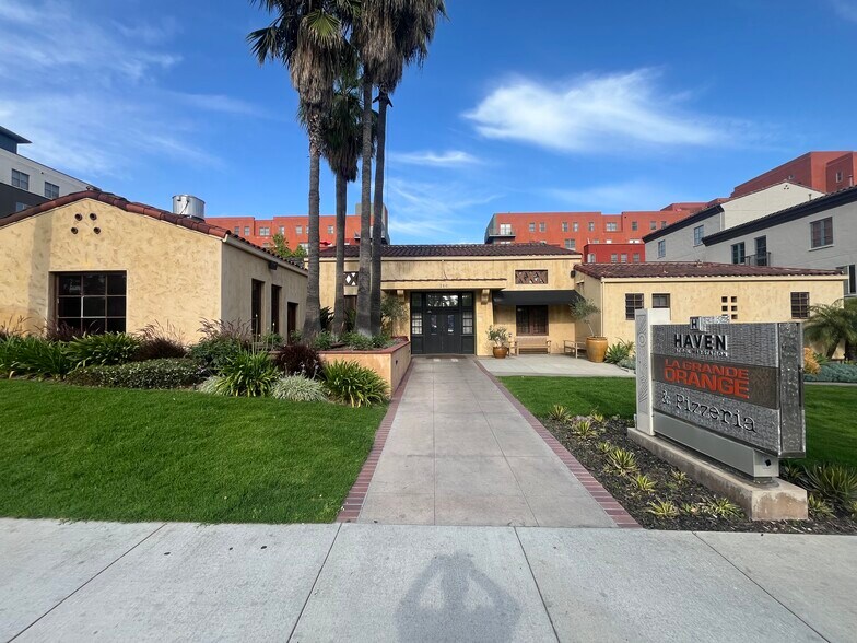 260 S Raymond Ave, Pasadena, CA à louer - Photo de l’immeuble – Image 2 sur 4