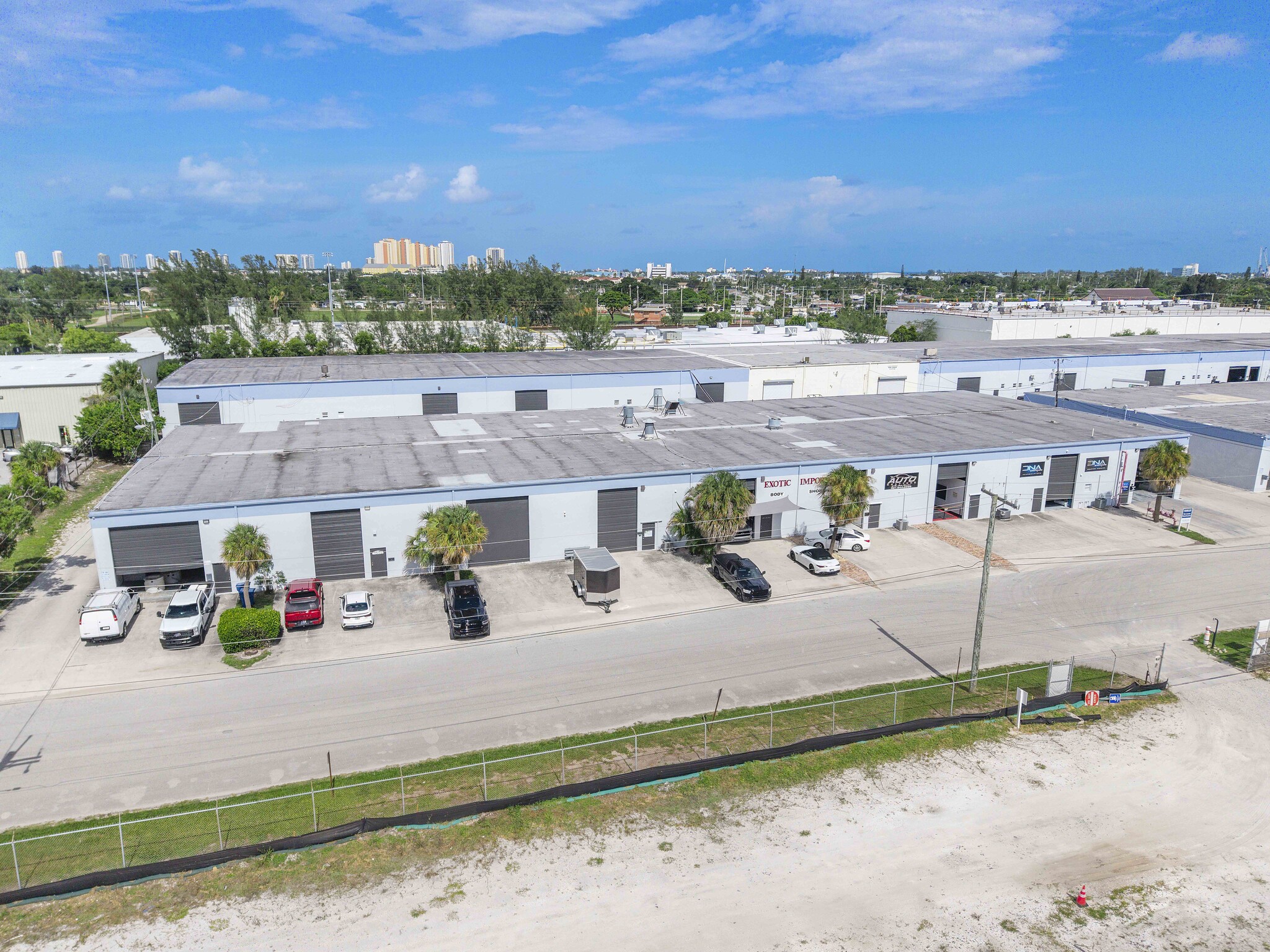 1700-2060 Avenue L, Riviera Beach, FL à louer Photo principale– Image 1 sur 8