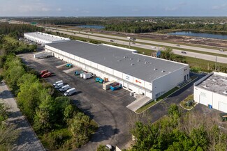 Plus de détails pour 14261 Jetport Loop, Fort Myers, FL - Local d'activités à louer